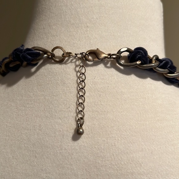 Assorted stone necklace. - Picture 3 of 3